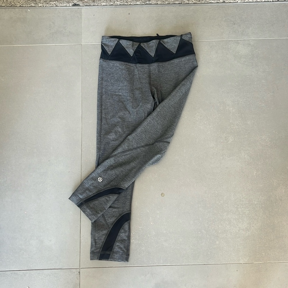 Lululemon size 4 grey leggings